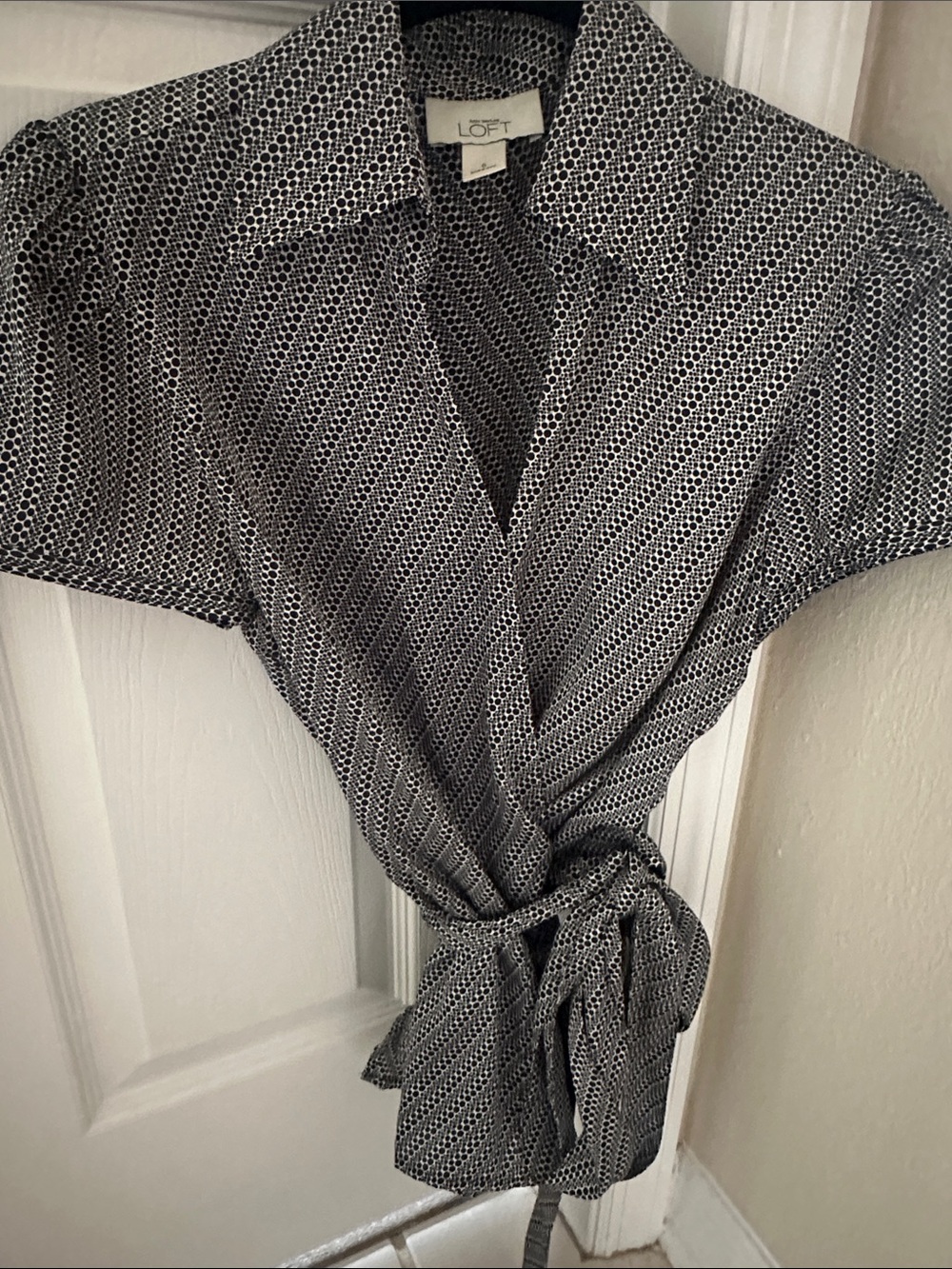 LOFT Black & White Geometric Wrap Top